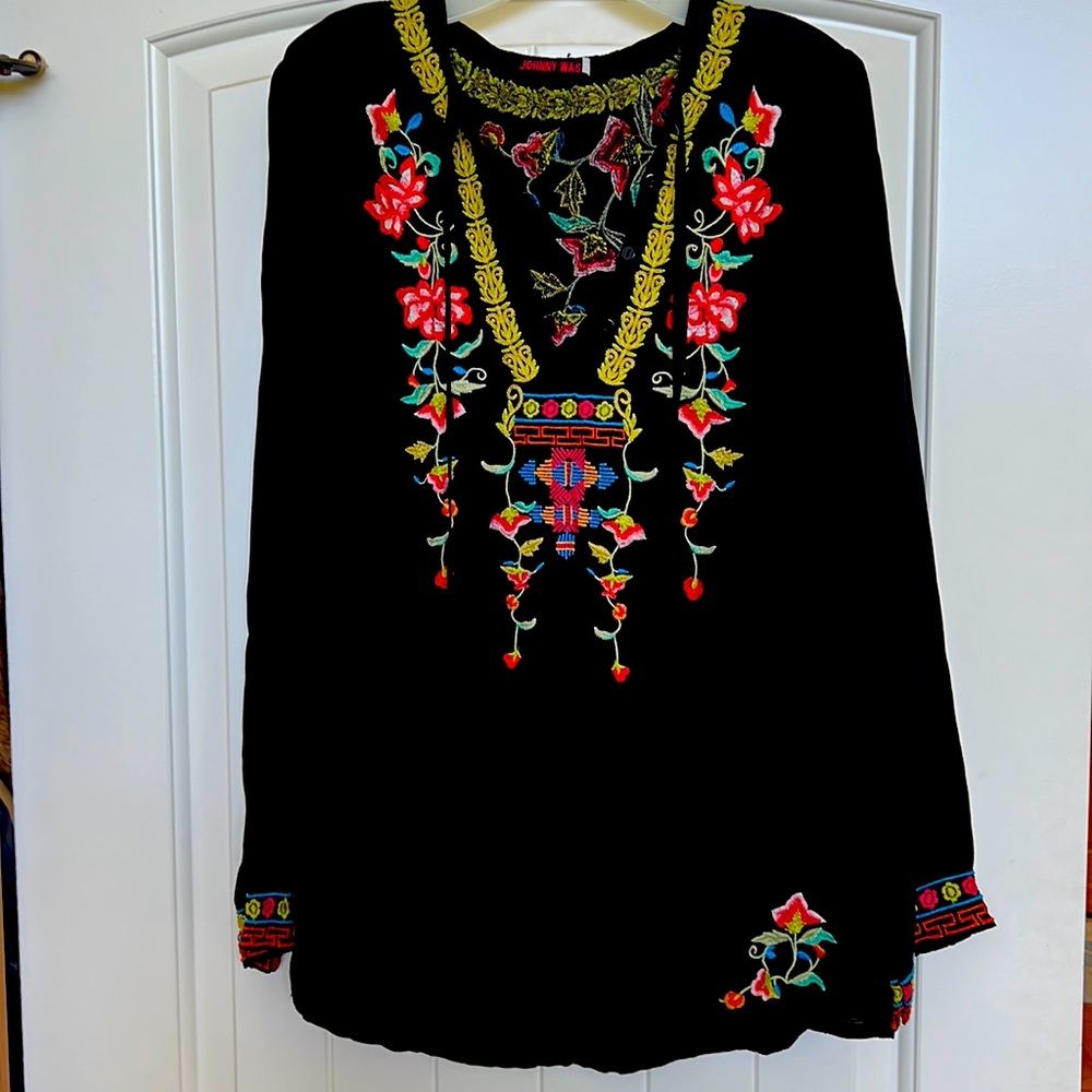 Johnny Was Gorgeous Embroidered Blouse